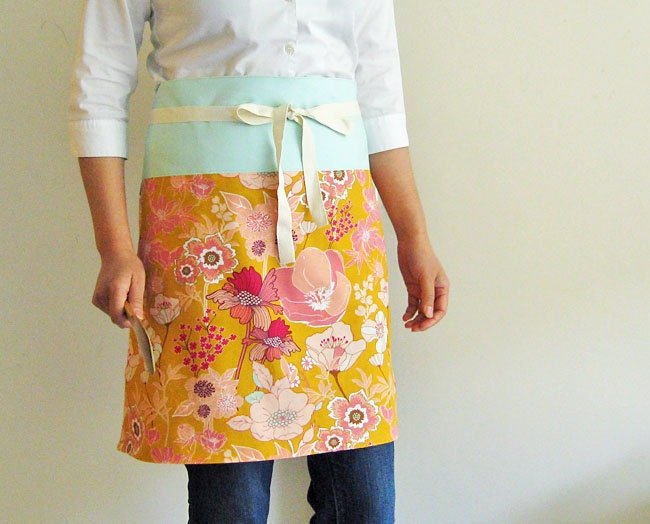 Reversible apron - flowers on gold with mint green band