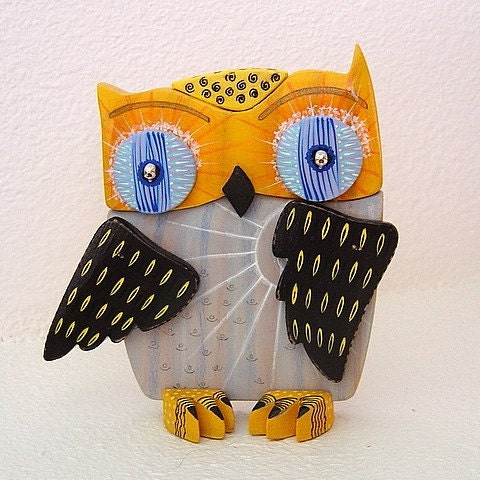 Lorenzo ------ Wooden Interactive Owl Figure