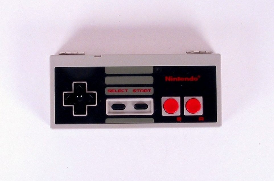 Vintage Nintendo (NES) Controller Storage Box (1985)