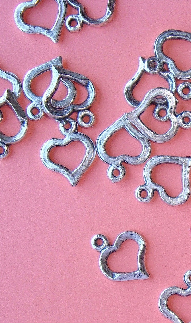 heart charms / 20 pieces