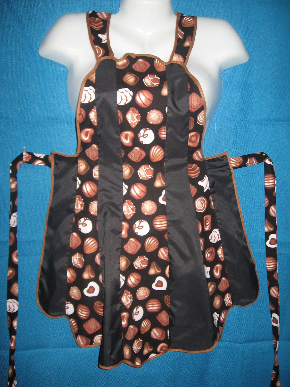 Chocolate and Satin  1920s 7 Panel Apron