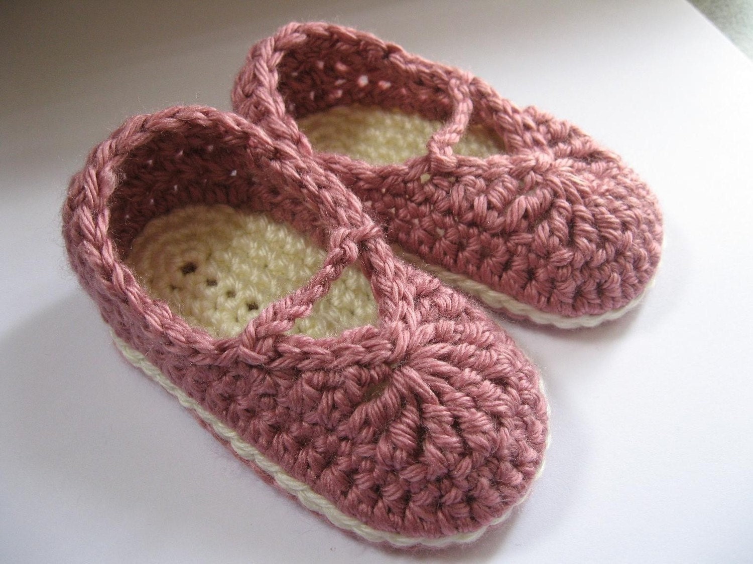 Crochet Baby Mary Jane Skimmers - Plum wine and Cream