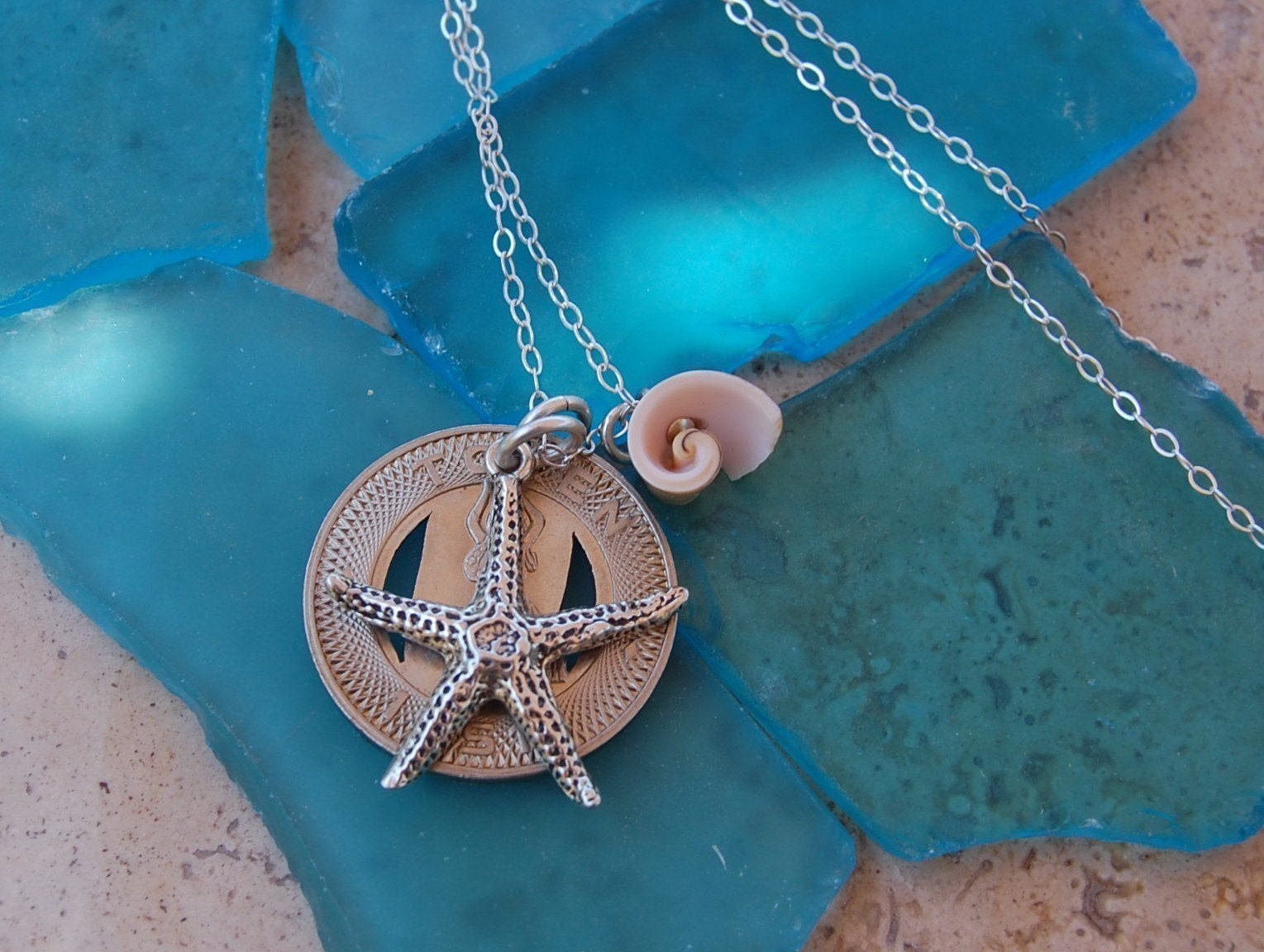 Vintage Hawaiian Hula Girl Token Token Necklace