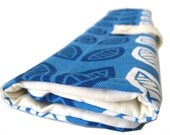 straight knitting needle organizer - blue and white leaves