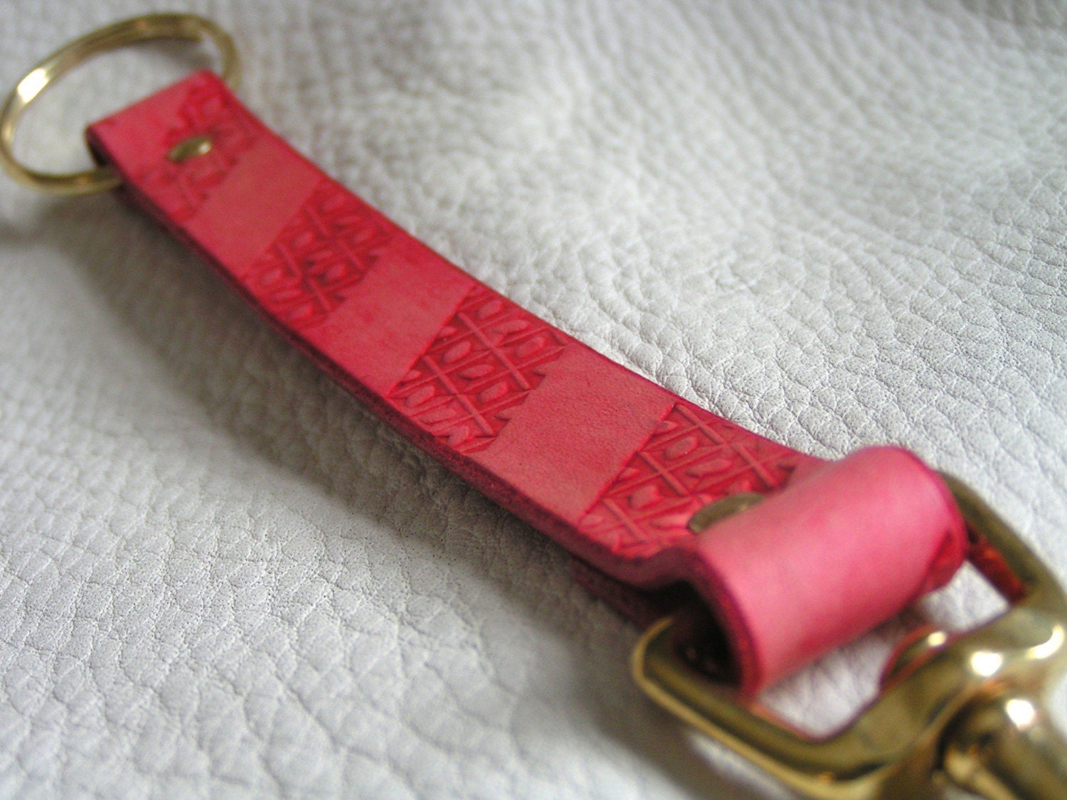 Faded red stripes key fob with heavy swivel hook