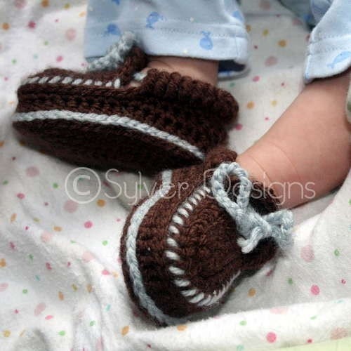 Baby Moccasin Booties (crochet pattern)