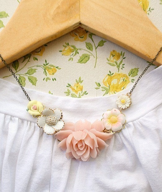 Blushing Necklace