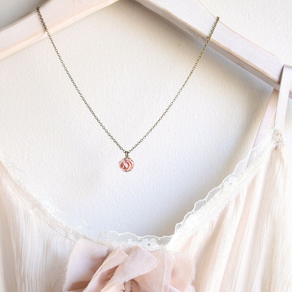 La Petite Rose Necklace in Blush