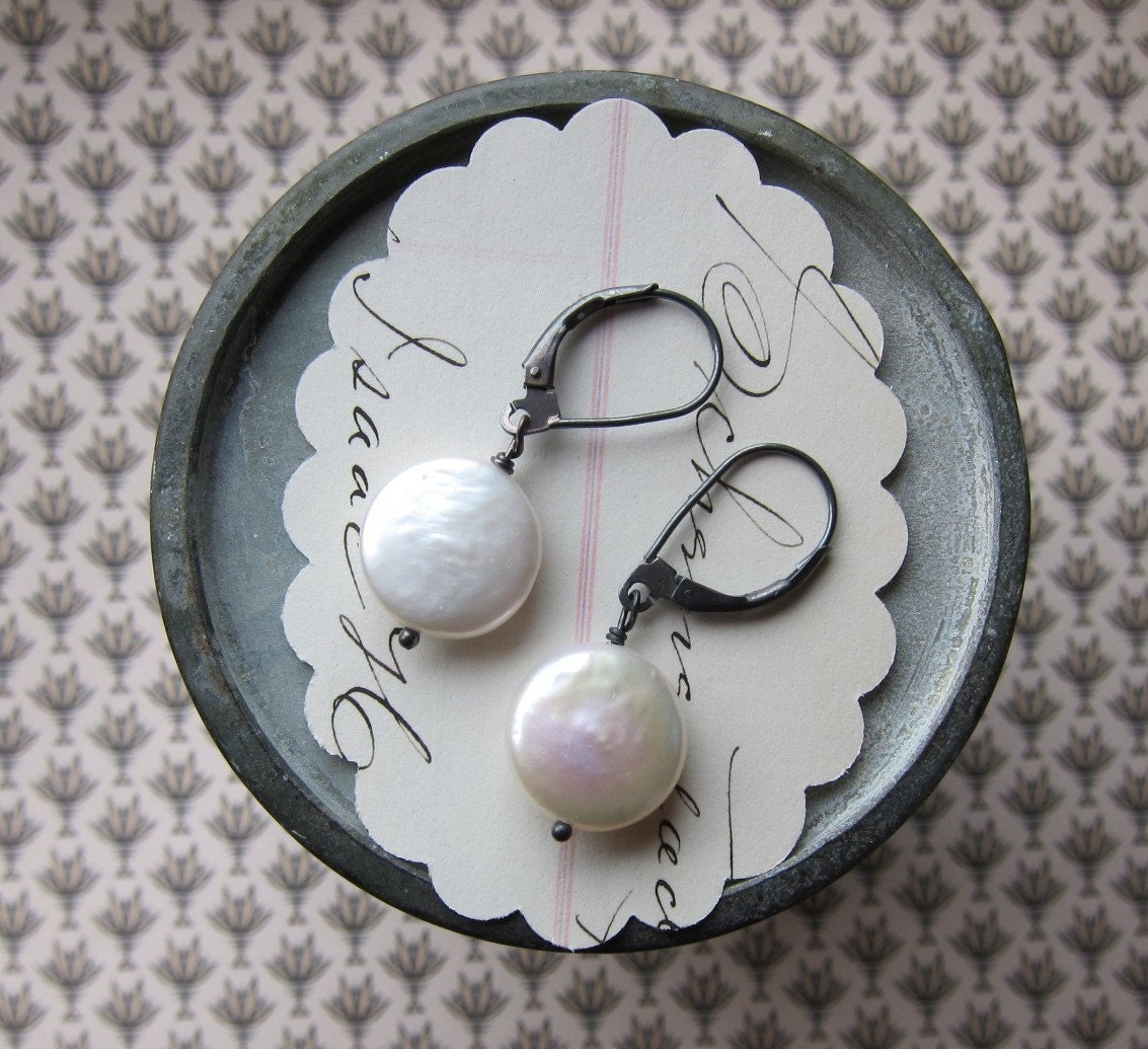 claire earrings - white