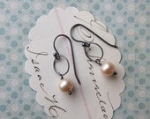 shay earrings - pearls silver