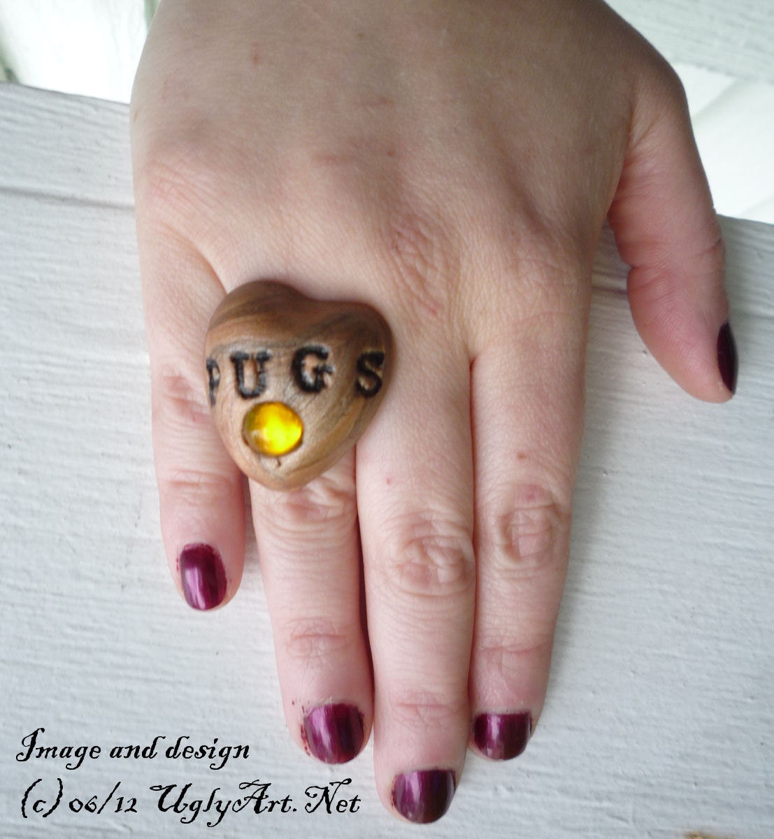 Pugs Gold Polymer Clay Ring bu Ugly Shyla