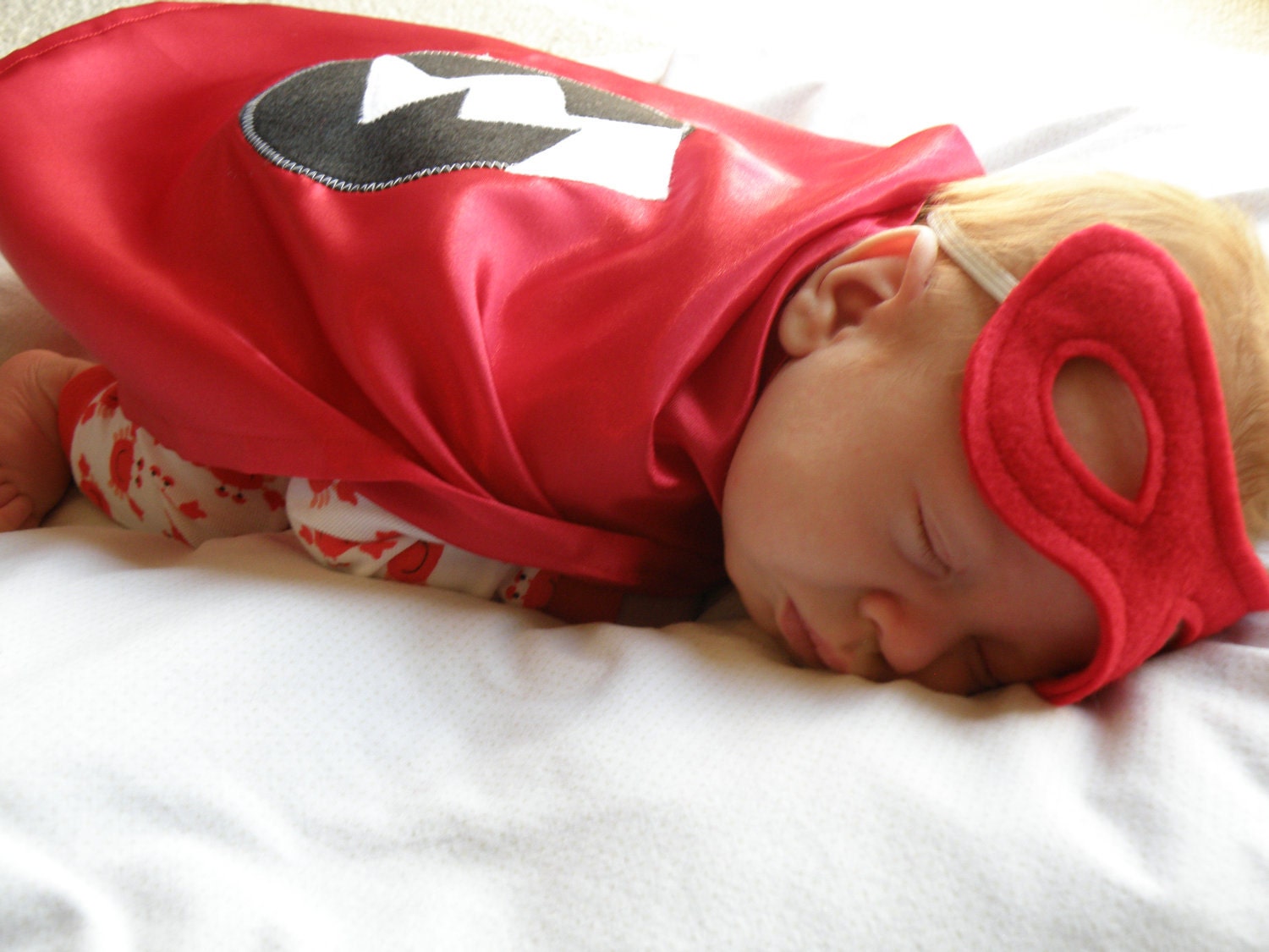 Infant Size Super Hero Costume/Photo Prop - priority shipping