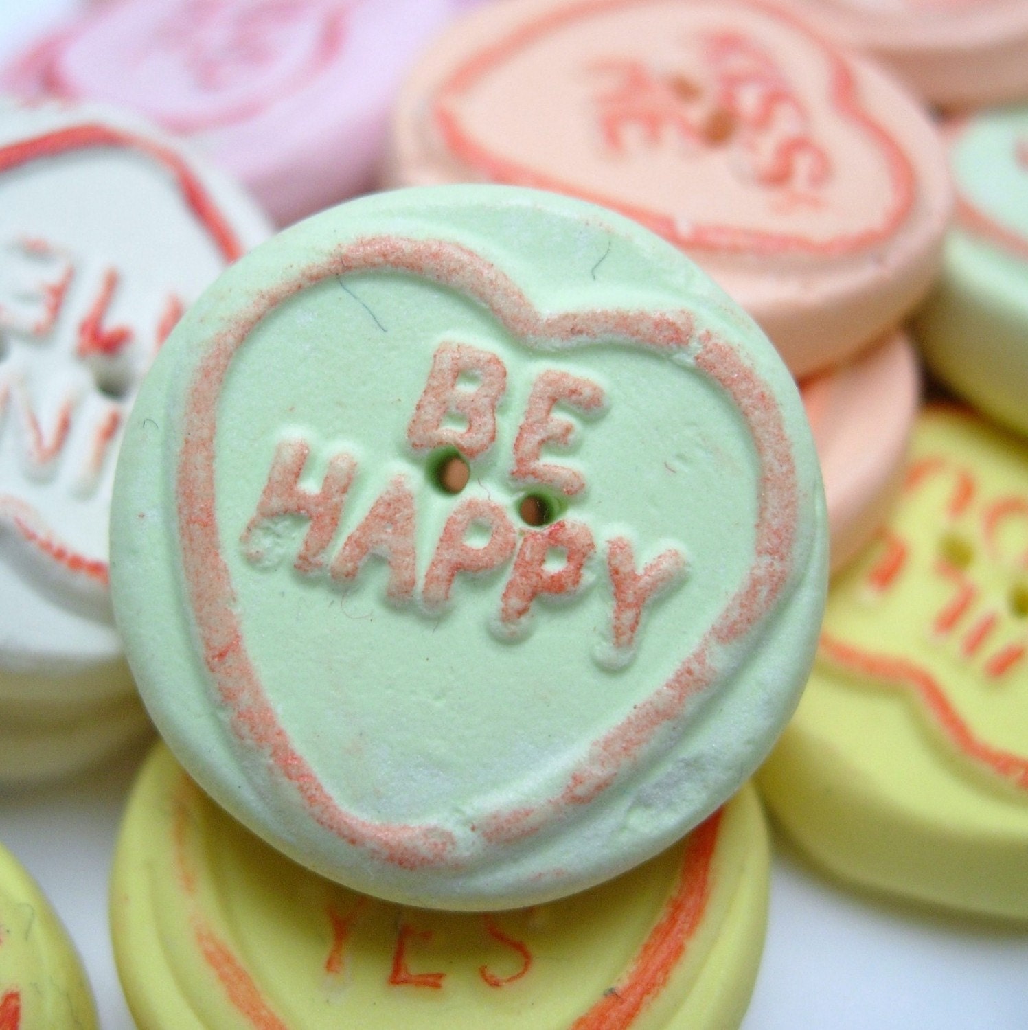 Pack of 30 Assorted Loveheart Buttons