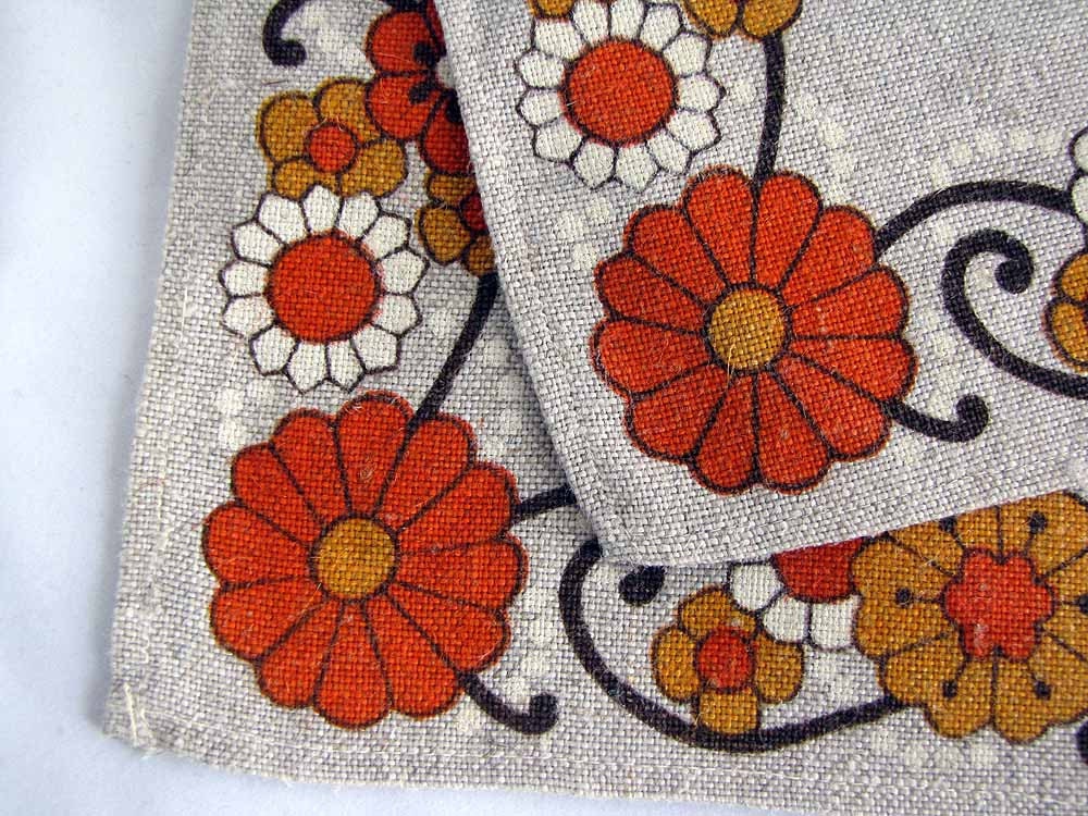 Irish Linen Placemats Retro 70s Flowers Vintage