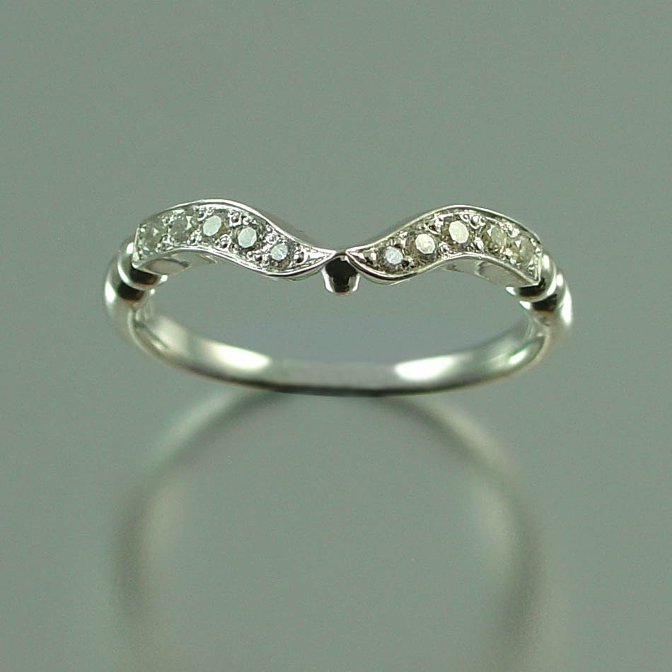 DELIGHT Wedding Band 14k gold and Diamonds