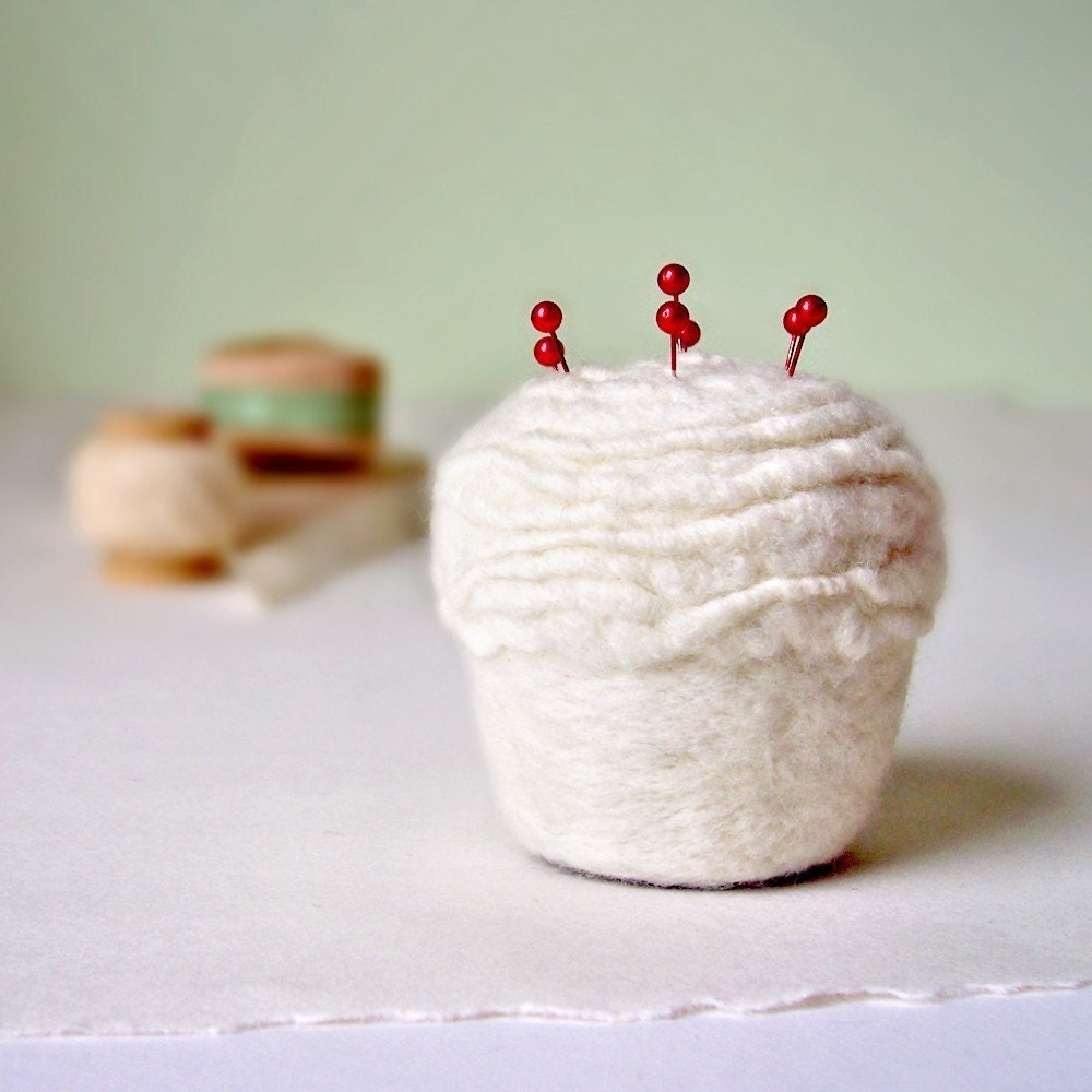 Pincushion - Felted Cupcake, Vanilla