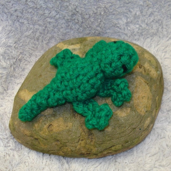 Lizard in my Pocket - amigurumi Pocket Pal