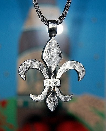 Twisted Fleur de Lis Necklace, limited edition, stainless steel, Mardi Gras, Who Dat