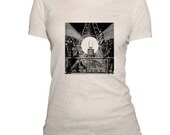 LOOK at THE LIGHT - Organic Cotton Scoop Neck Tshirt