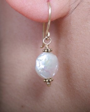 Set of 5 Simple Pearl 14K Gold Filled, pearl jewelry, pearl earrings, Bridesmaid Gift