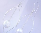 Sterling Silver Leaf Earring With Coin Pearl, Hammered, Gift Under 50, Bridesmaid Gift, Etsy Fashion