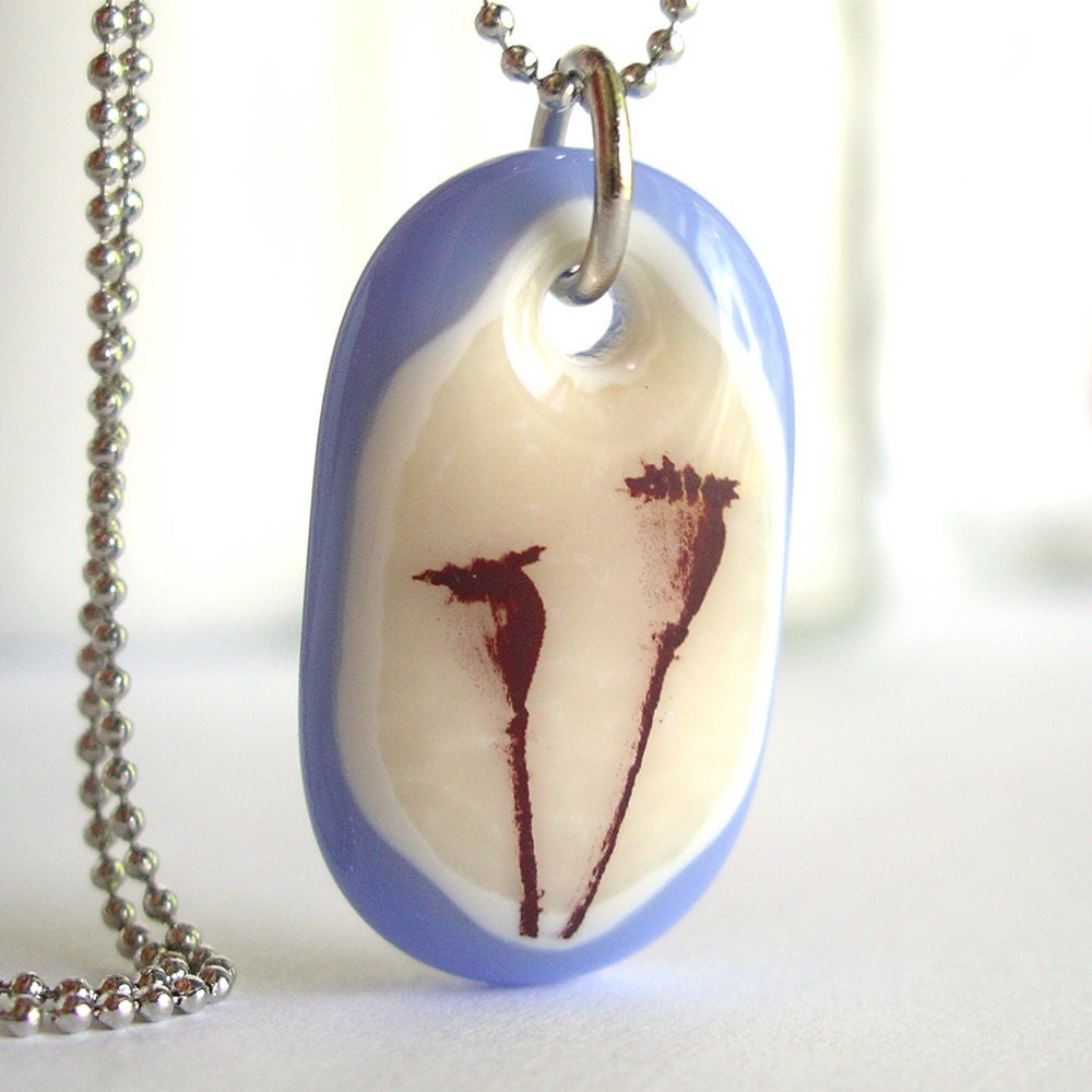 SALE / CLEARANCE : Poppy Pods Pendant. Flower Jewelry. An art glass necklace.