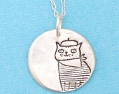 L'ARTISTE CAT necklace, cat with beret and stripes illustrated by Gemma Correll, eco-friendly silver. Handcrafted by Chocolate and Steel