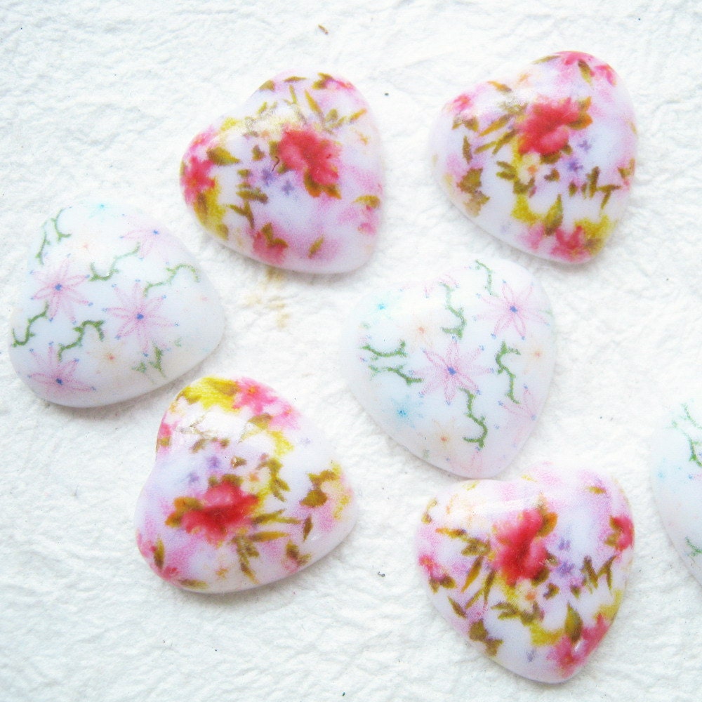 Cute floral heart Cabochons 20 pcs size 19 mm.