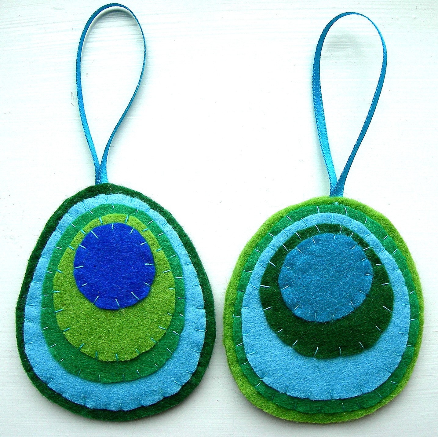 Dotty felt ornaments, blue and green