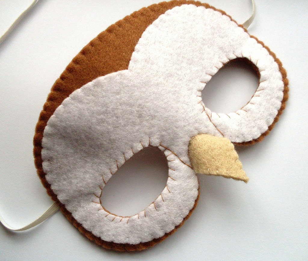 Felt Barn Owl Mask, white, light brown, woodland