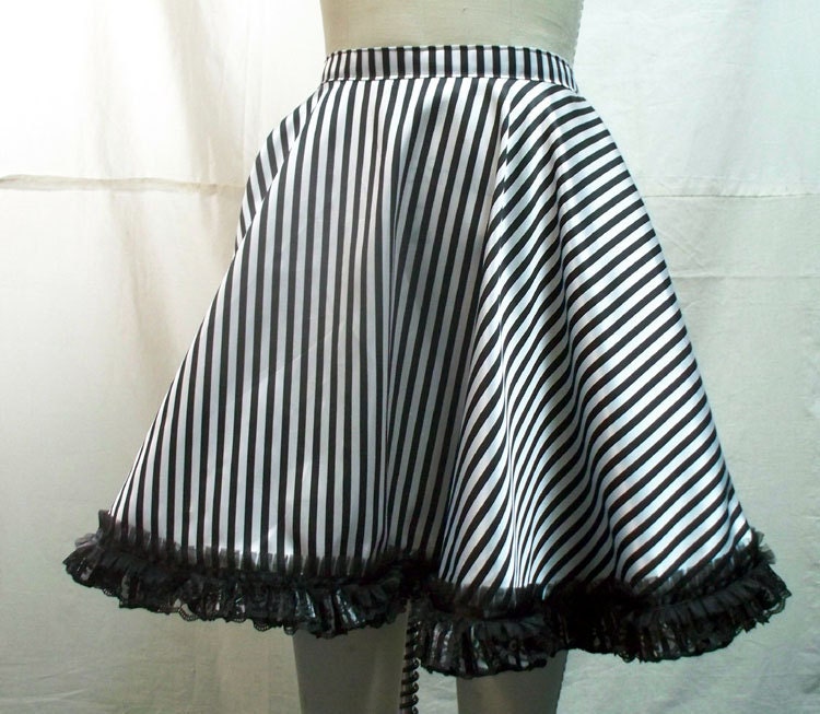 Darkwear Clothing -Black White Stripe Circle Skirt  Small Circus Saloon Girl Goth Alice AGF EGL Lolita