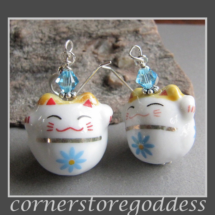 Lucky Good Fortune Kitty Cat Maneki Neko Earrings by Cornerstoregoddess