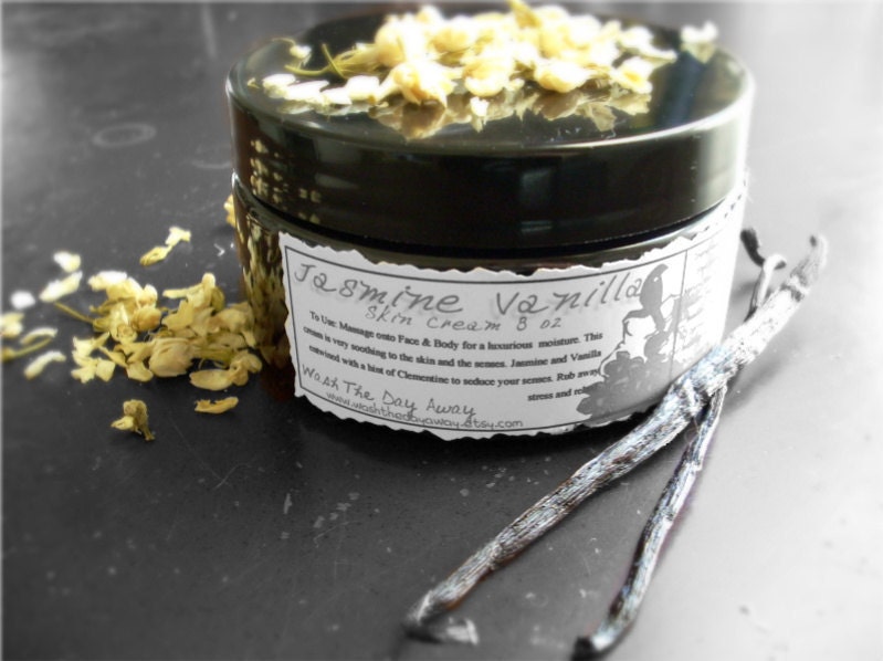 Jasmine Vanilla Skin Cream 8 oz Jar - Made with Illipe Butter, Pumpkin Seed Oil, Jasmine Absolute, Clementine, Vanilla, Safflower Oil