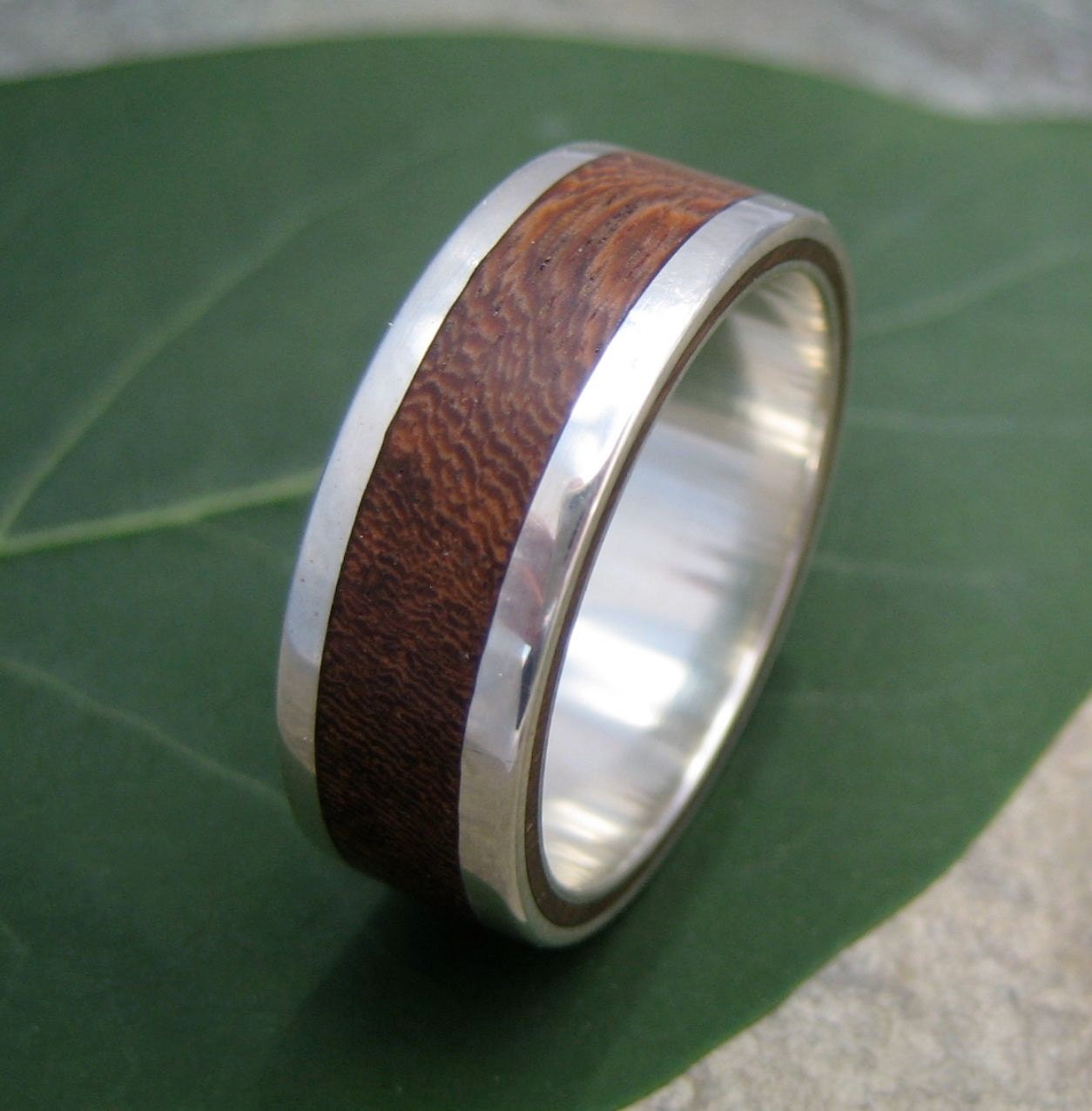 Lados Nacascolo Wood Ring - recycled sterling silver and sustainable wood wedding band
