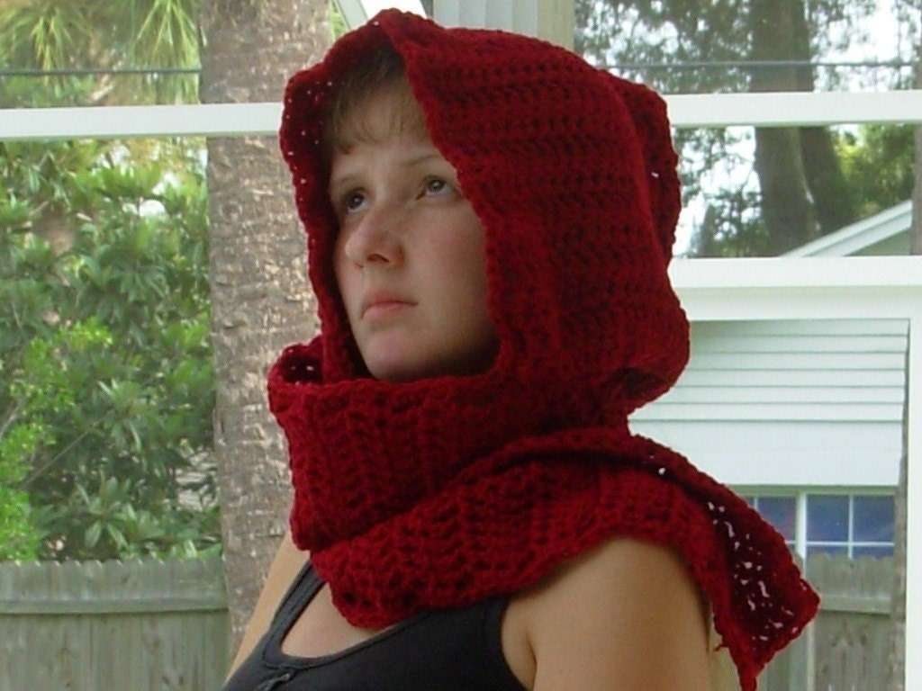 Scoodie Hooded Scarf In Burgandy