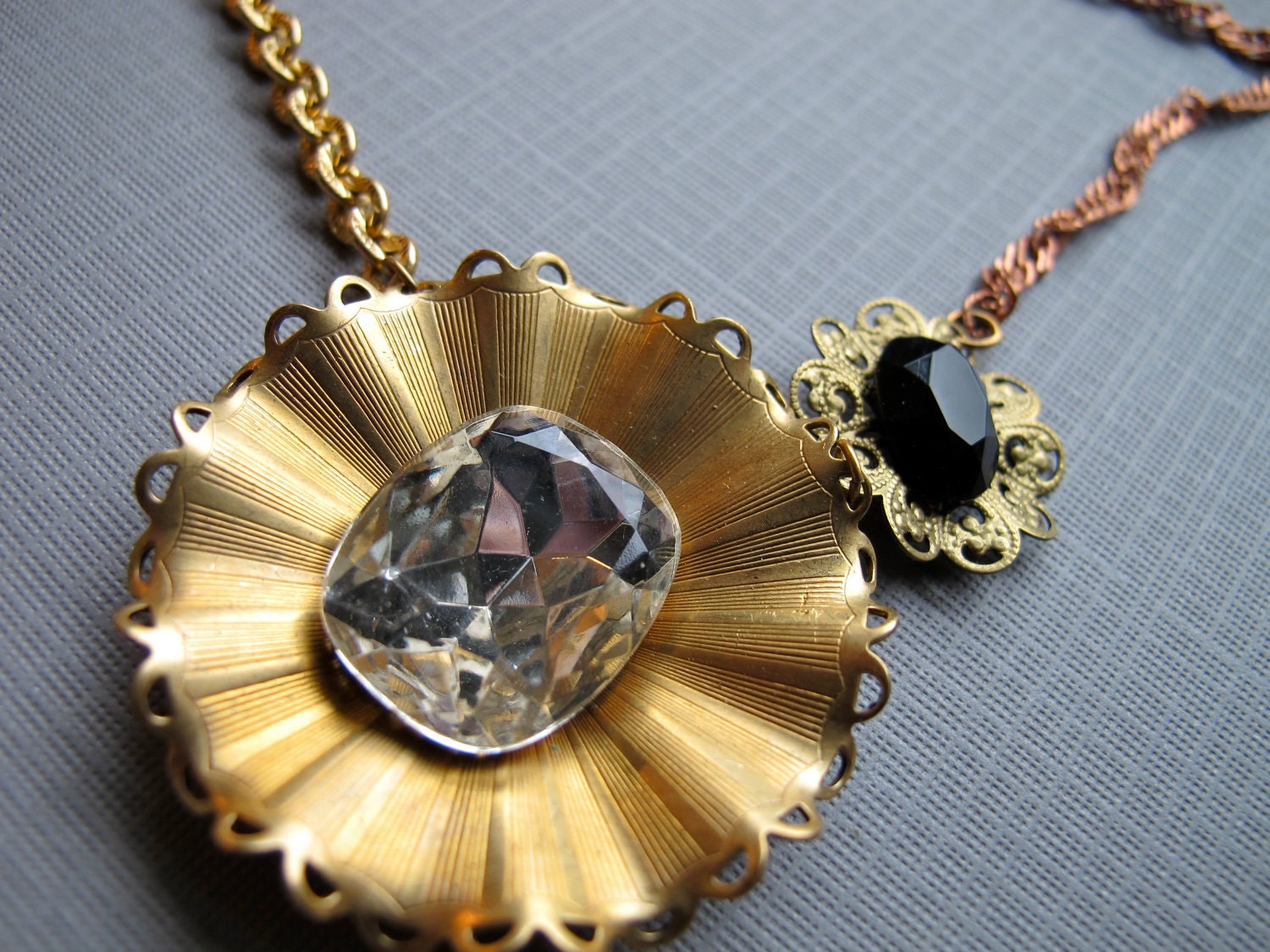 SALE Vintage Gemstone Necklace, 14K Gold Charm, Vintage Jewelry, Gold Necklace, Black Cabochon, Wedding Bridal Jewelry Glitter and Glam