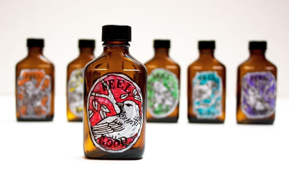 Feel Good pill bottle - Magnum - Red