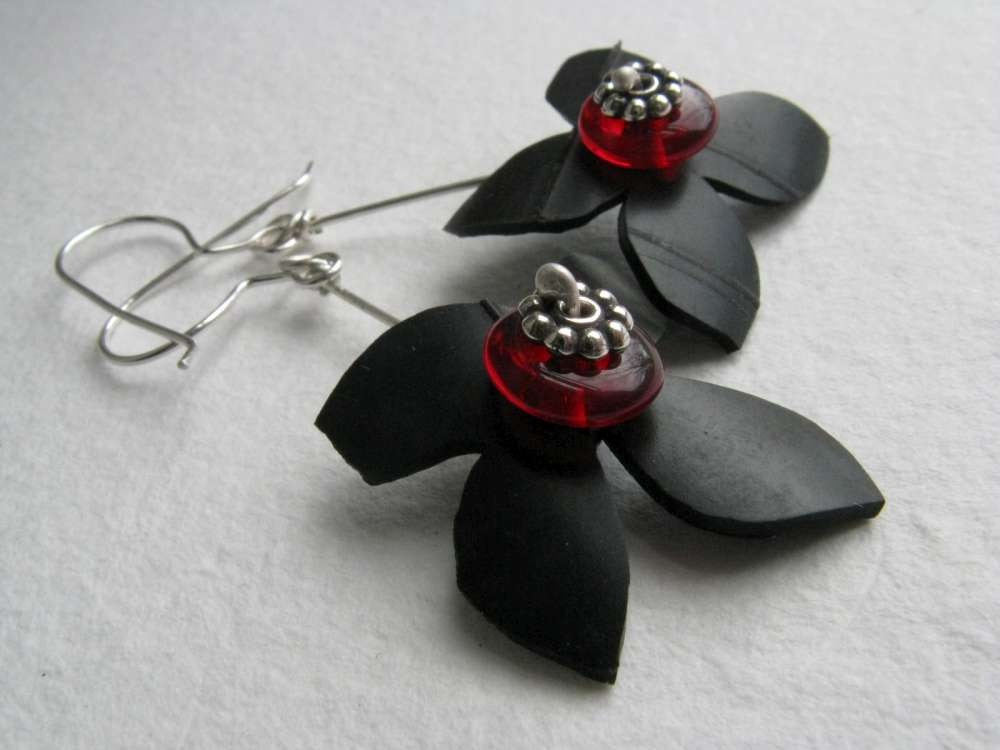 Bike Tire Tube Flower Earring -red