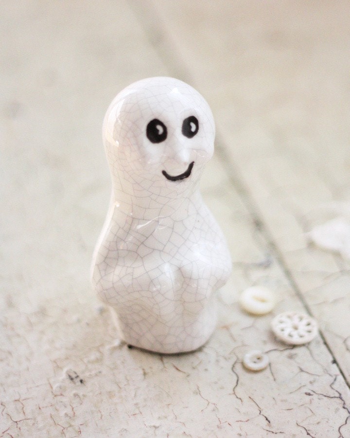 Mr. Boo. Vintage ceramic ghost figurine.