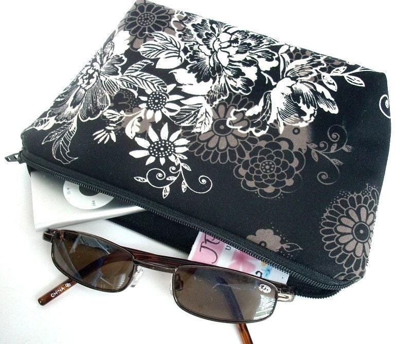Large Padded Cosmetic Bag Flat Bottom Zipper Pouch Clutch ECO Friendly Zephyr in Black