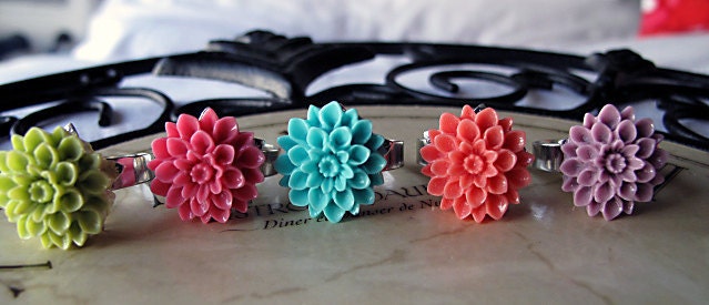 Bridesmaid Jewelry, Set Of FIVE Flower Rings, Silver Tone, You Choose Your Color, Chrysanthemum  Ring's, BFF.