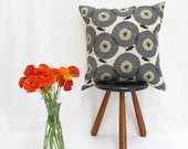 Cushion cover 50x50cm - Flower Field in Penny Black