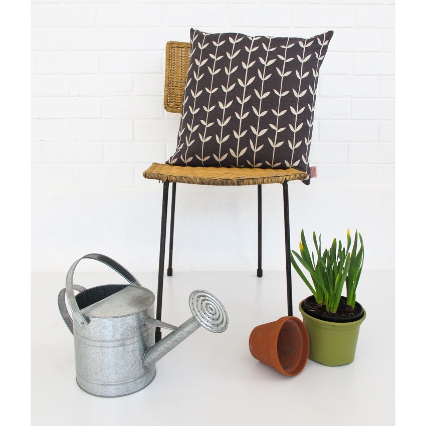 Cushion cover 50x50cm - Solid Orla, in Plum