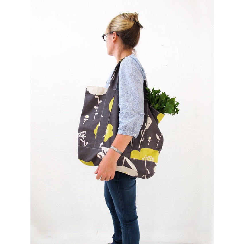 The Alexander Sack - Wild Flowers in Lemon Plum