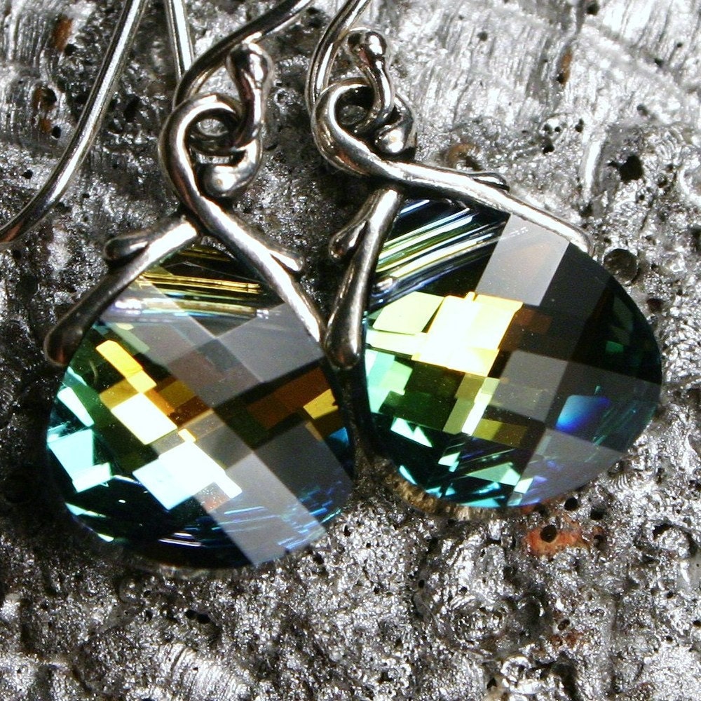 Wren ... Golden Green Sahara Flat Briolette on Sterling Silver ... Petite Dangle Earrings