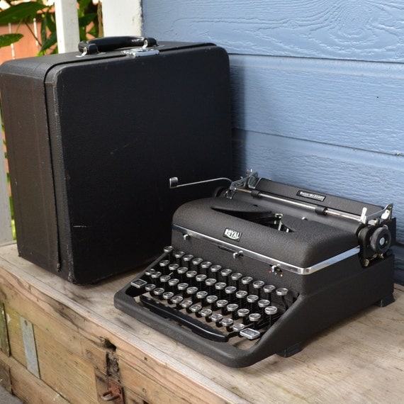 Vintage Portable Royal Quiet Deluxe Typewriter by silkcreekgallery