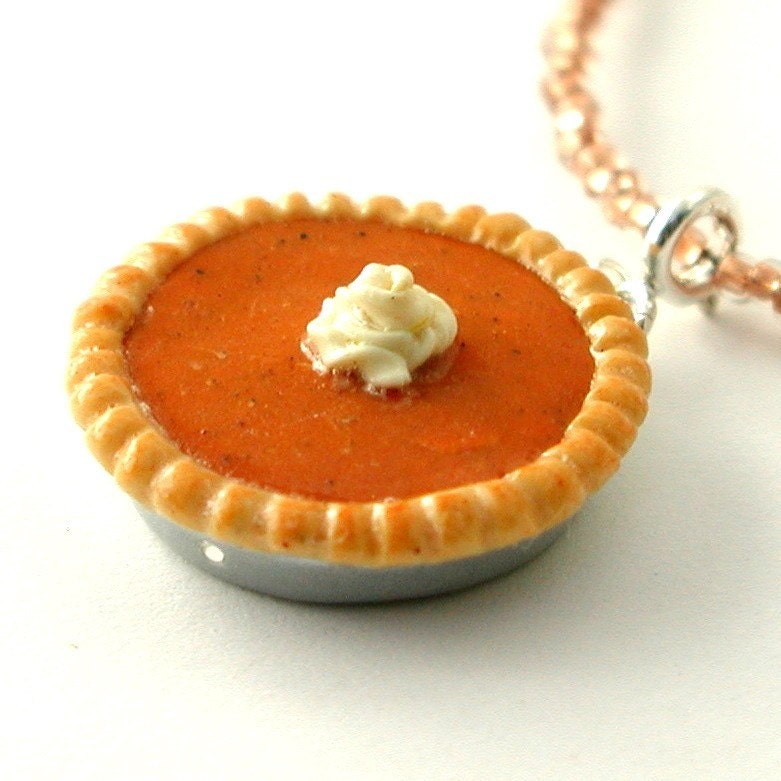 Pumpkin pie necklace