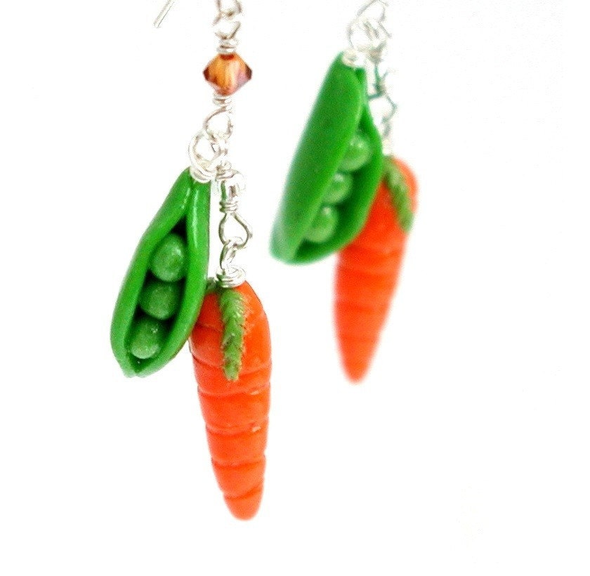 Peas and carrots earrings