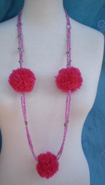 Pom Pom Hot pink Necklace