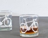 2 bicycle rocks glasses, white bike